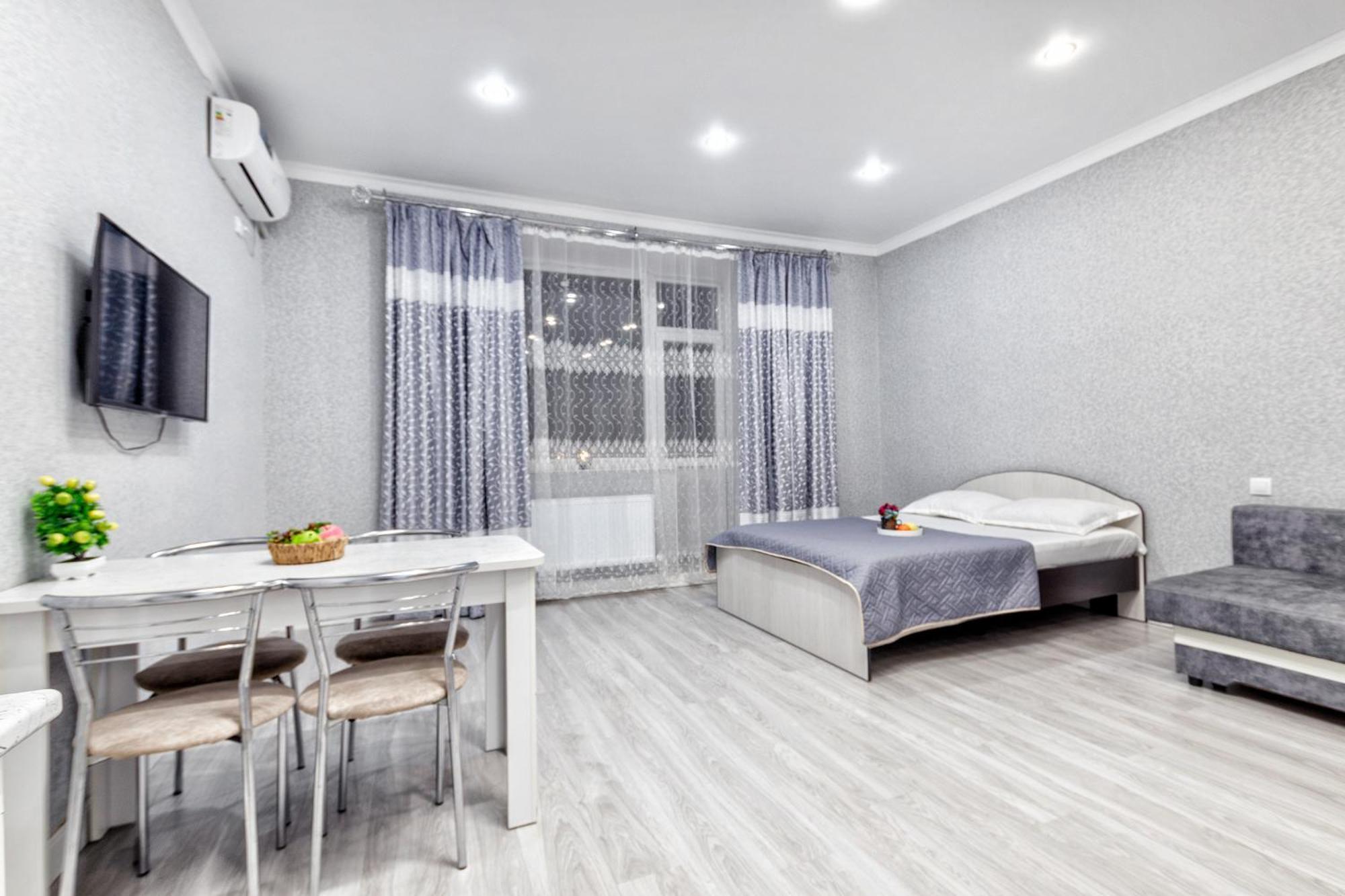 Прекрасная Студия В Элитном Доме Pavlodar Buitenkant foto